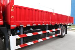 陕汽重卡 德龙L5000 经典版 220马力 4X2 6.8米栏板载货车(国六)