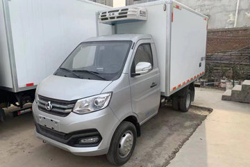 长安跨越王X1 122马力 汽油 4X2 2.96米冷藏车(沃尔邦牌)(WRB5034XLCSC-X1)