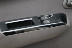 福田 祥菱M2 3.5T 4.12米单排纯电动栏板微卡(BJ1032EVJA1)55.6kWh