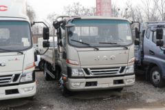 骏铃A8载货车深圳市火热促销中 让利高达0.89万