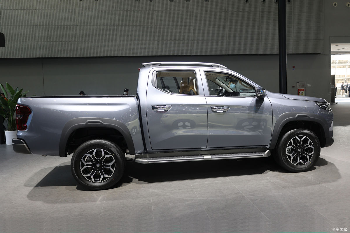   2023 콢 2.0L 233 Զ ˫Ƥ                                                