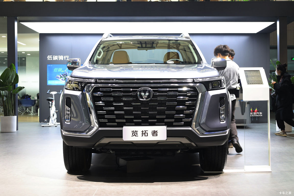   2023 콢 2.0L 233 Զ ˫Ƥ                                                