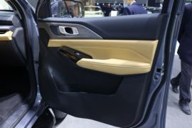 览拓者&nbsp;皮卡驾驶室                                               图片