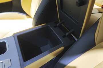 ���� ������ 2023�� �콢�� 2.0L���� 233���� �Զ����� ����˫��Ƥ��ͼƬ