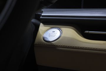 ���� ������ 2023�� �콢�� 2.0L���� 233���� �Զ����� ����˫��Ƥ��ͼƬ