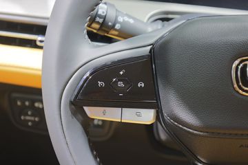 ���� ������ 2023�� �콢�� 2.0L���� 233���� �Զ����� ����˫��Ƥ��ͼƬ