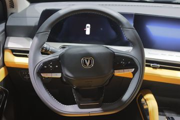���� ������ 2023�� �콢�� 2.0L���� 233���� �Զ����� ����˫��Ƥ��ͼƬ