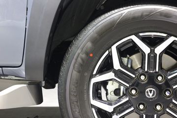 ���� ������ 2023�� �콢�� 2.0L���� 233���� �Զ����� ����˫��Ƥ��ͼƬ