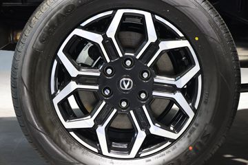 ���� ������ 2023�� �콢�� 2.0L���� 233���� �Զ����� ����˫��Ƥ��ͼƬ