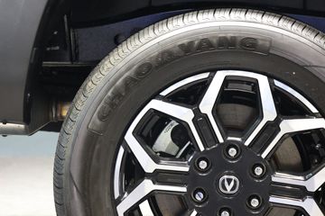 ���� ������ 2023�� �콢�� 2.0L���� 233���� �Զ����� ����˫��Ƥ��ͼƬ