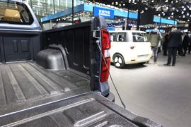 览拓者&nbsp;皮卡上装                                                图片