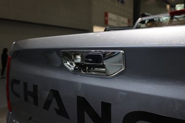 ���� ������ 2023�� �콢�� 2.0L���� 233���� �Զ����� ����˫��Ƥ��ͼƬ