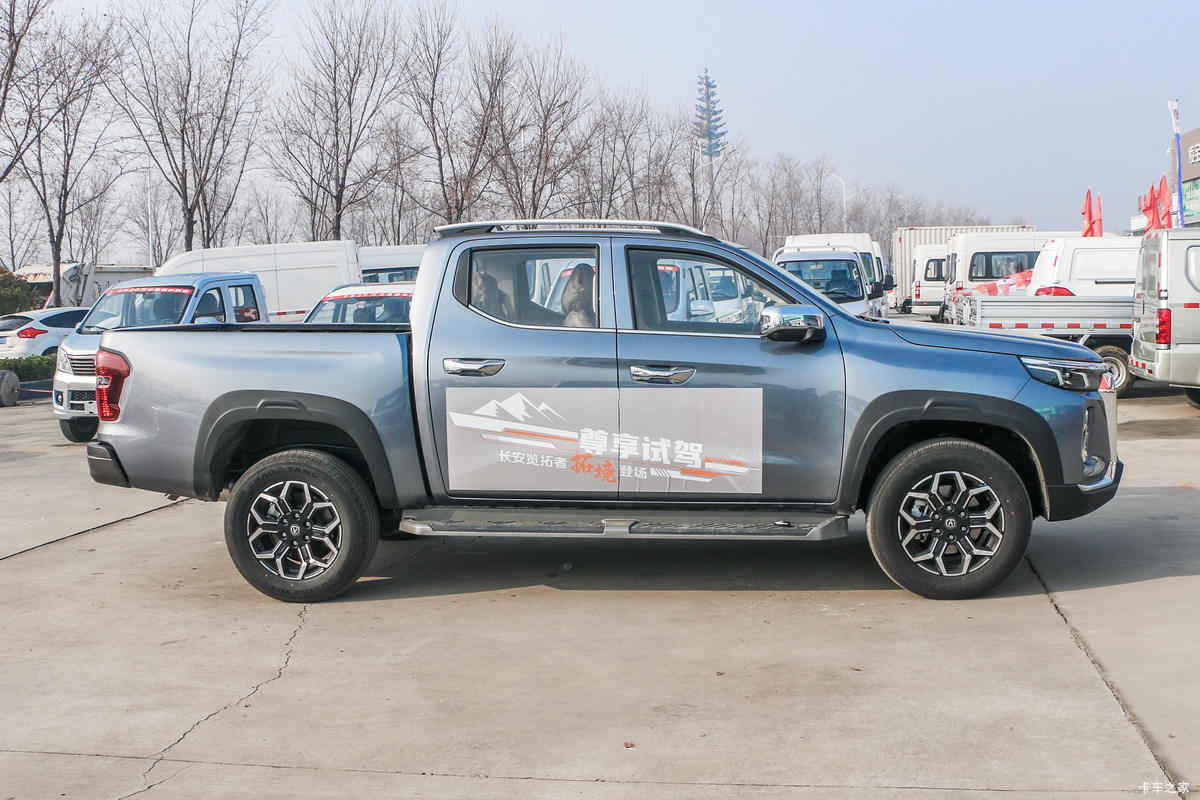  2023 콢 2.0L 233 Զ ˫Ƥ                                                