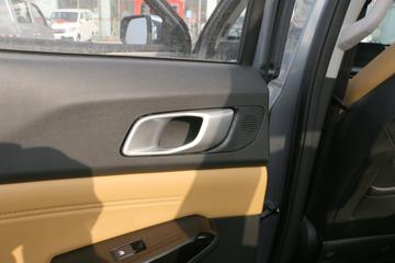 ���� ������ 2023�� �콢�� 2.0L���� 233���� �Զ����� ����˫��Ƥ��ͼƬ