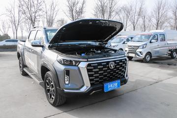 ���� ������ 2023�� �콢�� 2.0L���� 233���� �Զ����� ����˫��Ƥ��ͼƬ