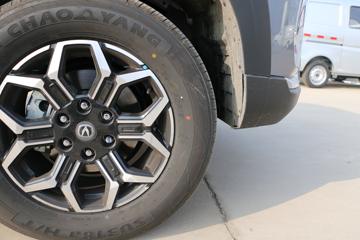 ���� ������ 2023�� �콢�� 2.0L���� 233���� �Զ����� ����˫��Ƥ��ͼƬ