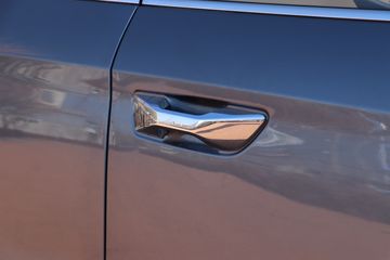 ���� ������ 2023�� �캽�� 2.0L���� 233���� �Զ����� ����˫��Ƥ��ͼƬ