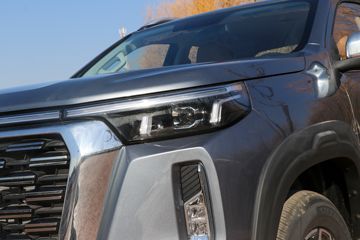 ���� ������ 2023�� �캽�� 2.0L���� 233���� �Զ����� ����˫��Ƥ��ͼƬ