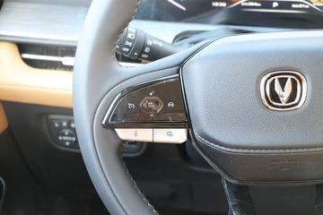 ���� ������ 2023�� �캽�� 2.0L���� 233���� �Զ����� ����˫��Ƥ��ͼƬ