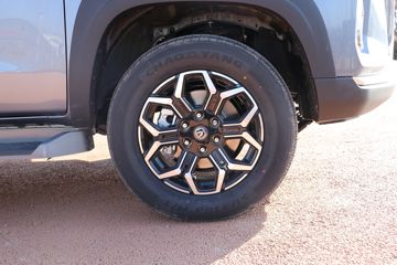 ���� ������ 2023�� �캽�� 2.0L���� 233���� �Զ����� ����˫��Ƥ��ͼƬ