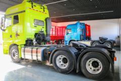 三一重卡 江山·信版 585马力 6X4 AMT自动挡牵引车(国六)(HQC42503S1S13F)