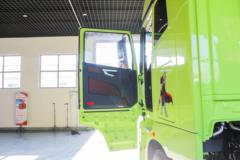 三一重卡 江山·信版 585马力 6X4 AMT自动挡牵引车(国六)(HQC42503S1S13F)