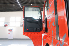 中国重汽 汕德卡SITRAK G7S重卡 奢华版 610马力 6X4 AMT自动挡牵引车(液缓) 中国重汽 汕德卡SITRAK G7S重卡 奢华版 610马力 6X4 AMT自动挡牵引车(液缓)