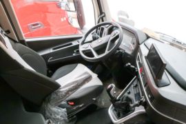 杰狮&nbsp;牵引车驾驶室                                               图片