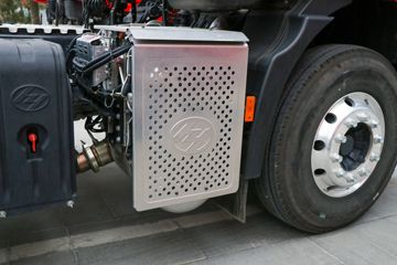 �������� ��ʨC6�ؿ� 560���� 6X4ǣ����(CQ4257HK13334)ͼƬ