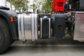 杰狮&nbsp;牵引车底盘                                                图片