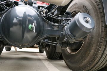 �������� ��ʨC6�ؿ� 560���� 6X4ǣ����(CQ4257HK13334)ͼƬ