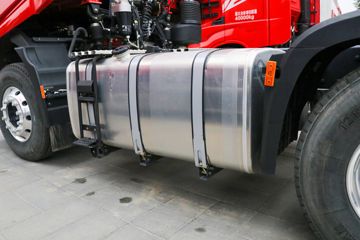 �������� ��ʨC6�ؿ� 560���� 6X4ǣ����(CQ4257HK13334)ͼƬ