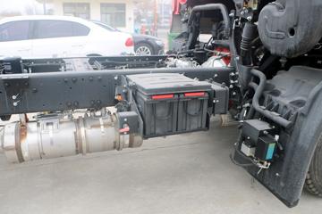 ���� ����˹Q9 195���� 4X2 5.48�ײ�դʽ�ػ���(����)(HFC5181CCYB80K1D4S)ͼƬ