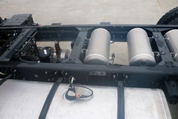 ���� ����˹Q9 195���� 4X2 5.48�ײ�դʽ�ػ���(����)(HFC5181CCYB80K1D4S)ͼƬ