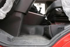 上汽红岩 杰狮H6重卡 欧标高配版 560马力 6X4 AMT自动档牵引车(国六)(CQ4257SK13334) 上汽红岩 杰狮H6重卡 欧标高配版 560马力 6X4 AMT自动档牵引车(国六)(CQ4257SK13334)