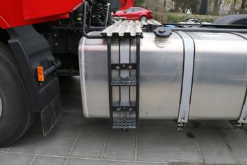 �������� ��ʨH6�ؿ� ŷ������ 560���� 6X4 AMT�Զ���ǣ����(����)(CQ4257SK13334)ͼƬ