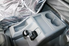 德沃斯V8&nbsp;载货车驾驶室                                               图片