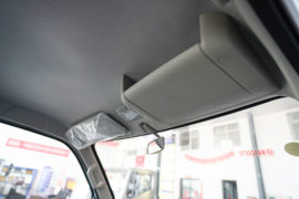 T5&nbsp;载货车驾驶室                                               图片