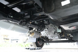 T5&nbsp;载货车底盘                                                图片