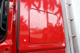 天龙旗舰KX&nbsp;冷藏车外观图片