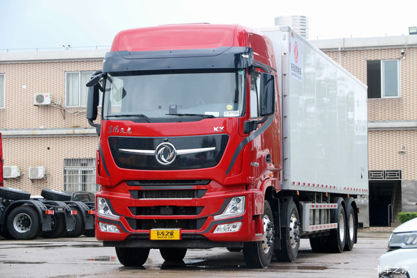 东风天龙旗舰KX 560马力 8X4  AMT自动档 9.25米冷藏车