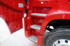 东风商用车 天龙旗舰KX 465马力 8X4 9.4米AMT自动档冷藏车(国六)(DFH5310XLCCX) 东风商用车 天龙旗舰KX 465马力 8X4 9.4米AMT自动档冷藏车(国六)(DFH5310XLCCX)