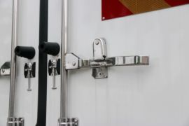 天龙旗舰KX&nbsp;冷藏车上装图片