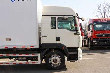 �й����� HOWO TX 220���� 4X2 6.8����س�(����)ͼƬ