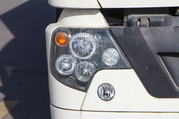 �й����� HOWO TX 220���� 4X2 6.8����س�(����)ͼƬ