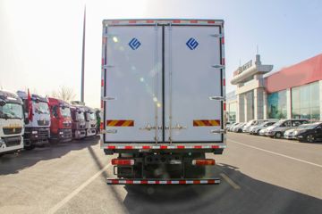 �й����� HOWO TX 220���� 4X2 6.8����س�(����)ͼƬ