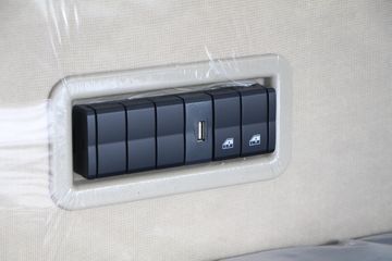 �й����� HOWO TX 220���� 4X2 6.8����س�(����)ͼƬ