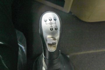 �й����� HOWO TX 220���� 4X2 6.8����س�(����)ͼƬ