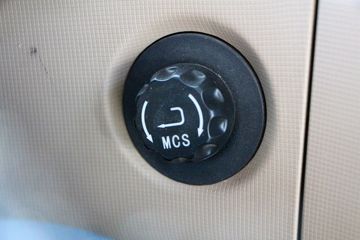 �й����� HOWO TX 220���� 4X2 6.8����س�(����)ͼƬ