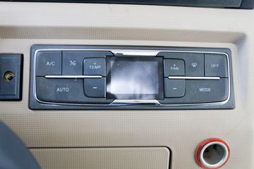 �й����� HOWO TX 220���� 4X2 6.8����س�(����)ͼƬ